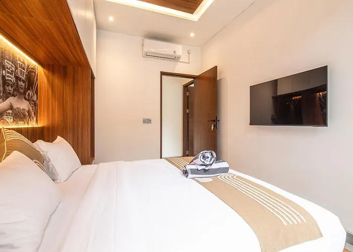 Stylish 5br Designer Villa, 400m To The Ocean * Canggu