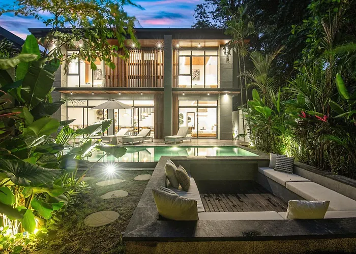 بيت للعطل Designer 5Br Villa, 400M To Cafe Del Mar *