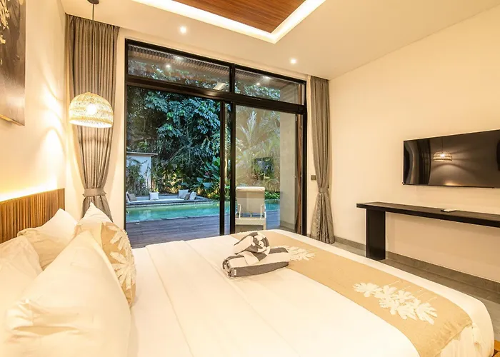Designer 5br Villa, 400m To Beach With Nature View Ferienhaus Canggu