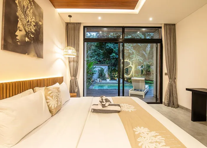 Designer 5br Villa, 400m To Beach With Nature View * Canggu