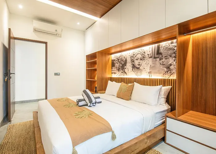 Designer 5Br Villa, 400M To Cafe Del Mar بيت للعطل