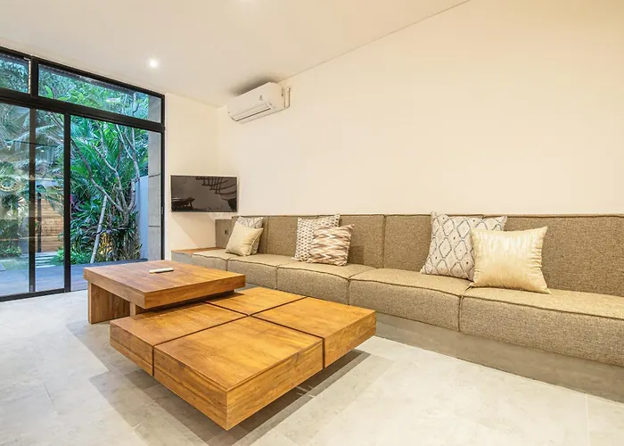 Stylish 5br Designer Villa, 400m To The Ocean Canggu