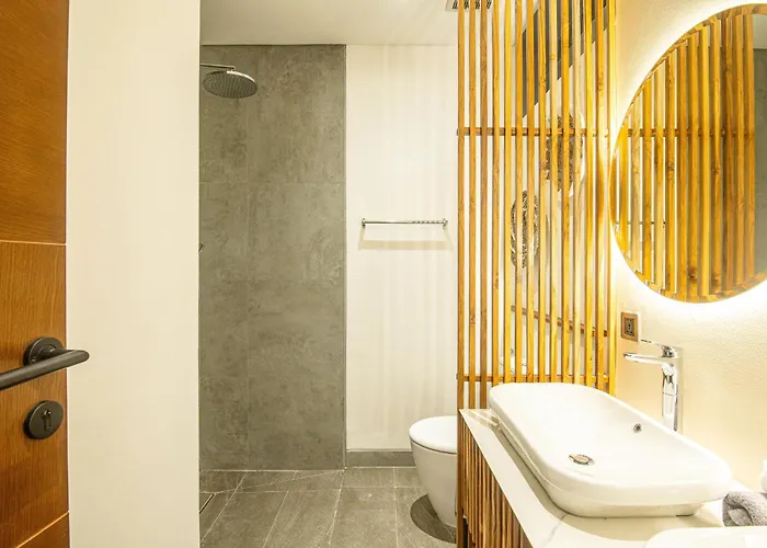 Designer 5Br Villa, 400M To Cafe Del Mar بيت للعطل تْشانغو